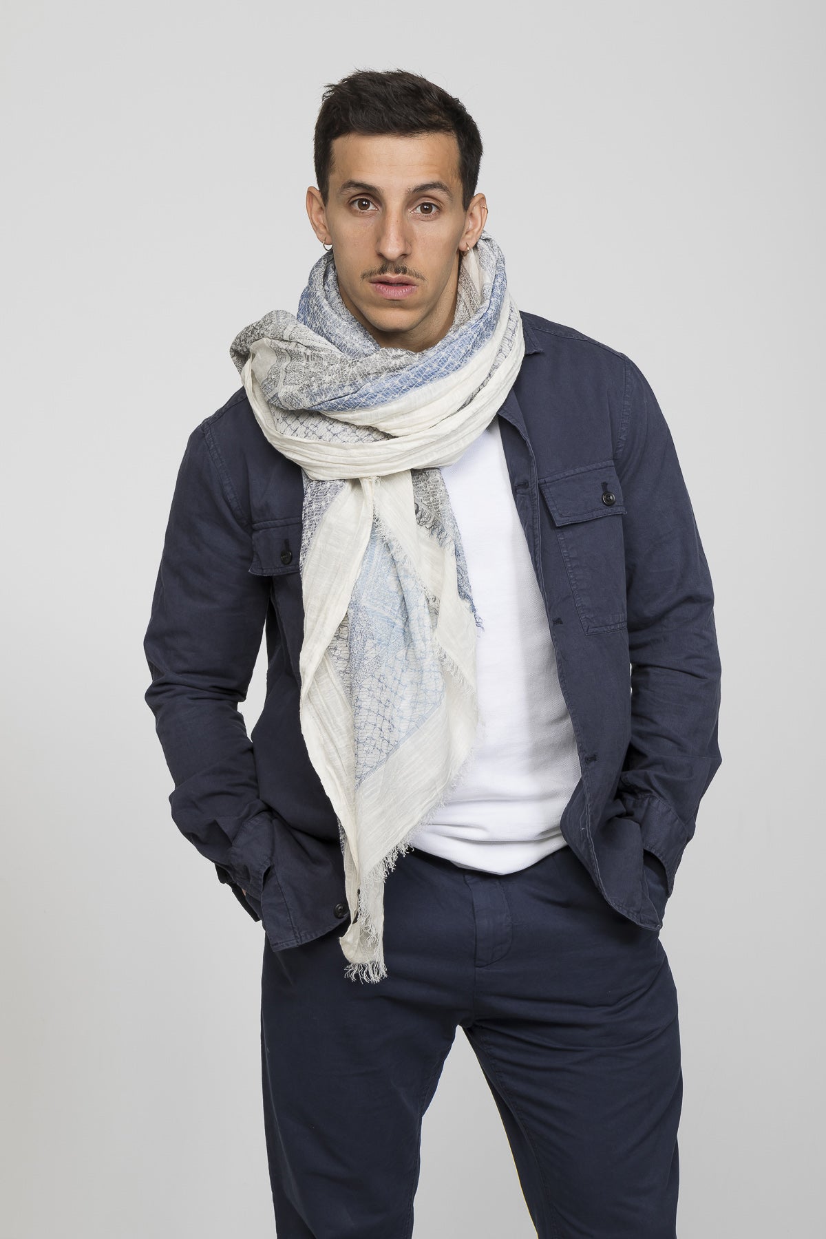 CHECHE ARTHUR BLEU