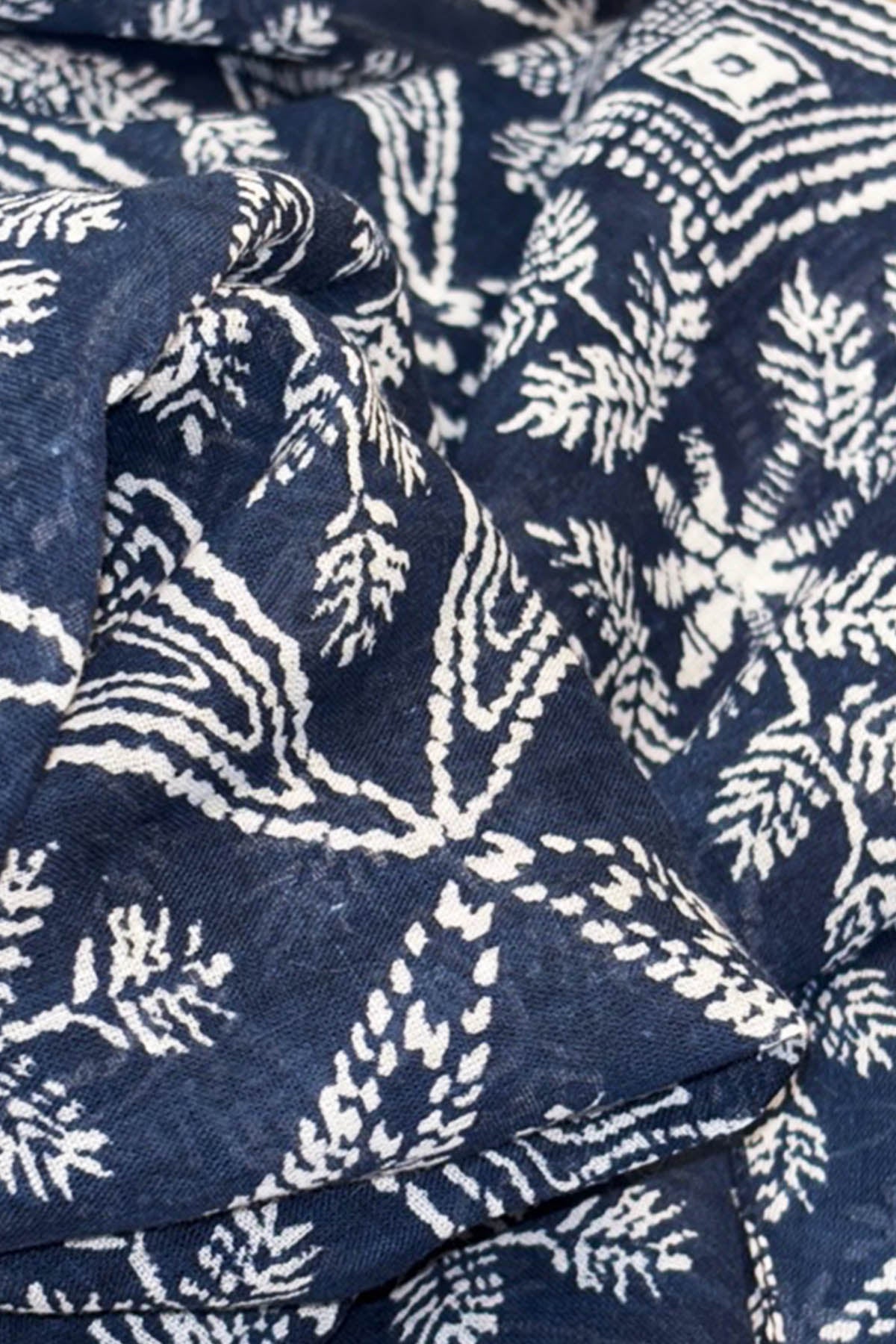 Chèche homme – Élégance décontractée signée Monsieur Charli