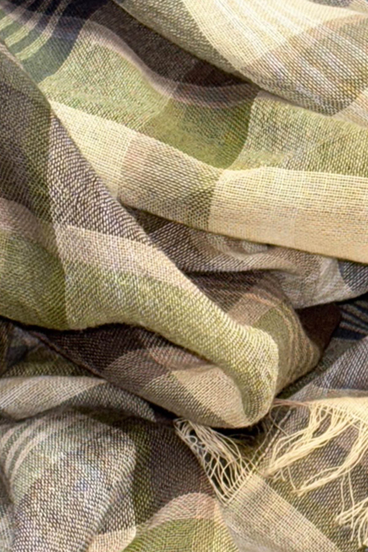 un chèche écossais en coton de Monsieur Charli