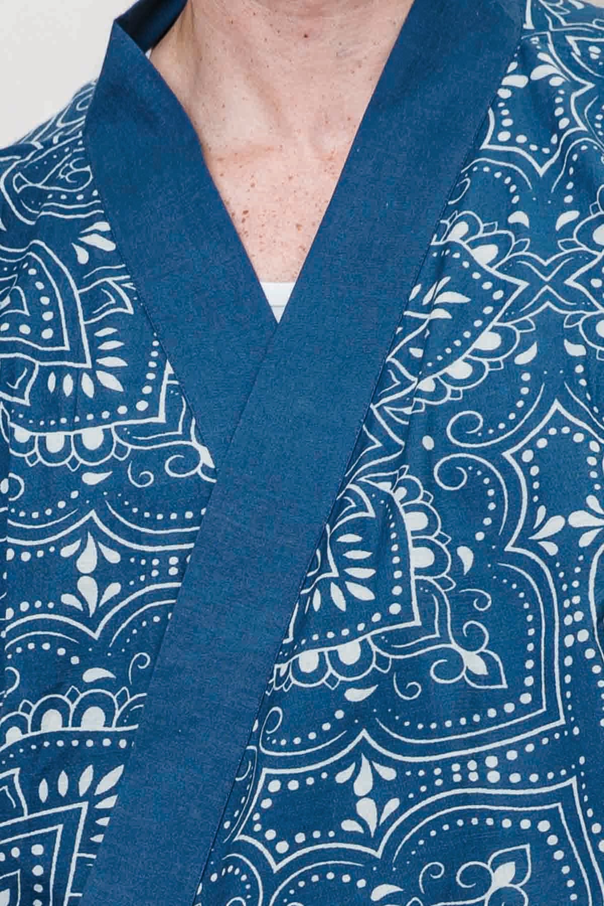 detail du Kimono du vestiaire de vacances de Monsieur Charli