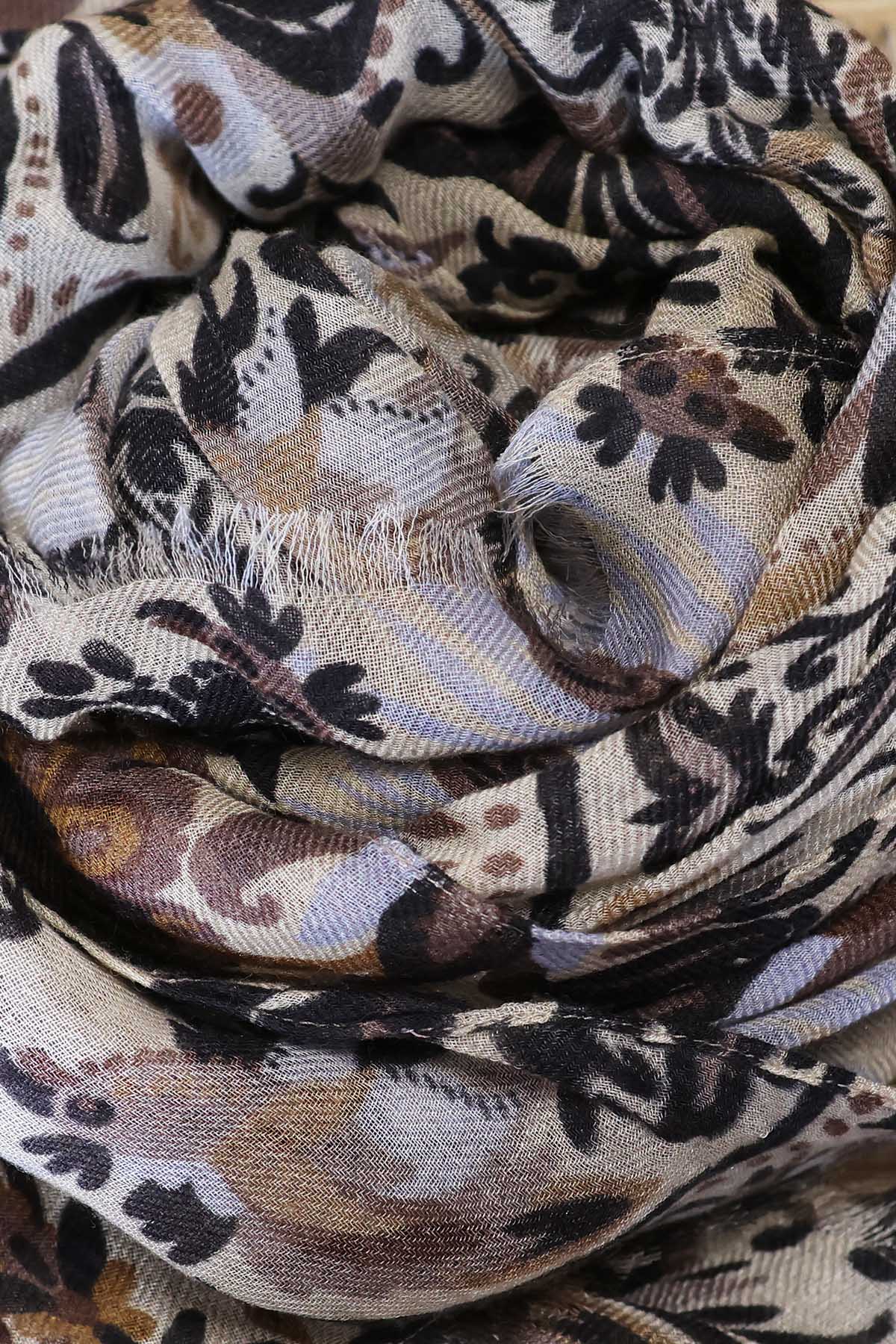 zoom du foulard monsieur charli