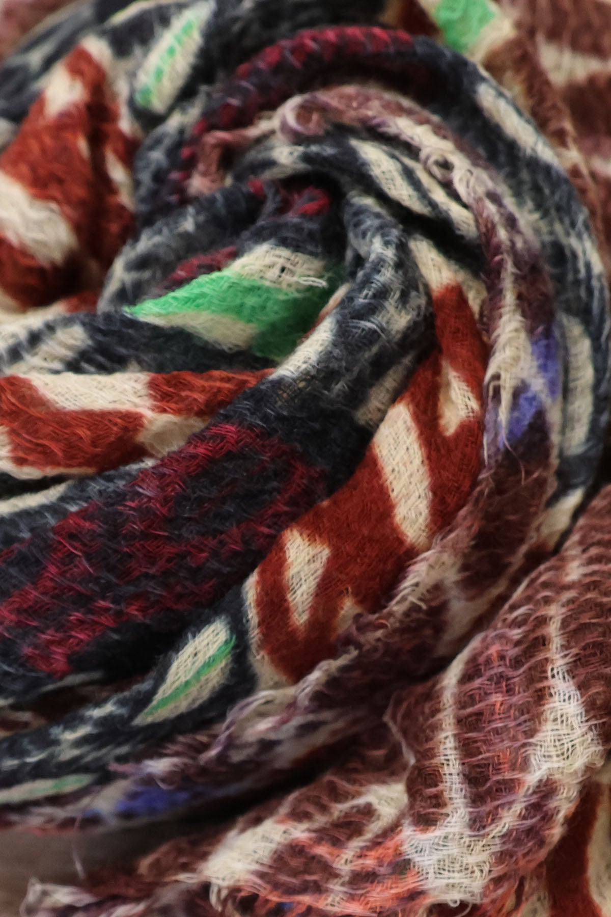 Foulard pour homme en laine imprimé