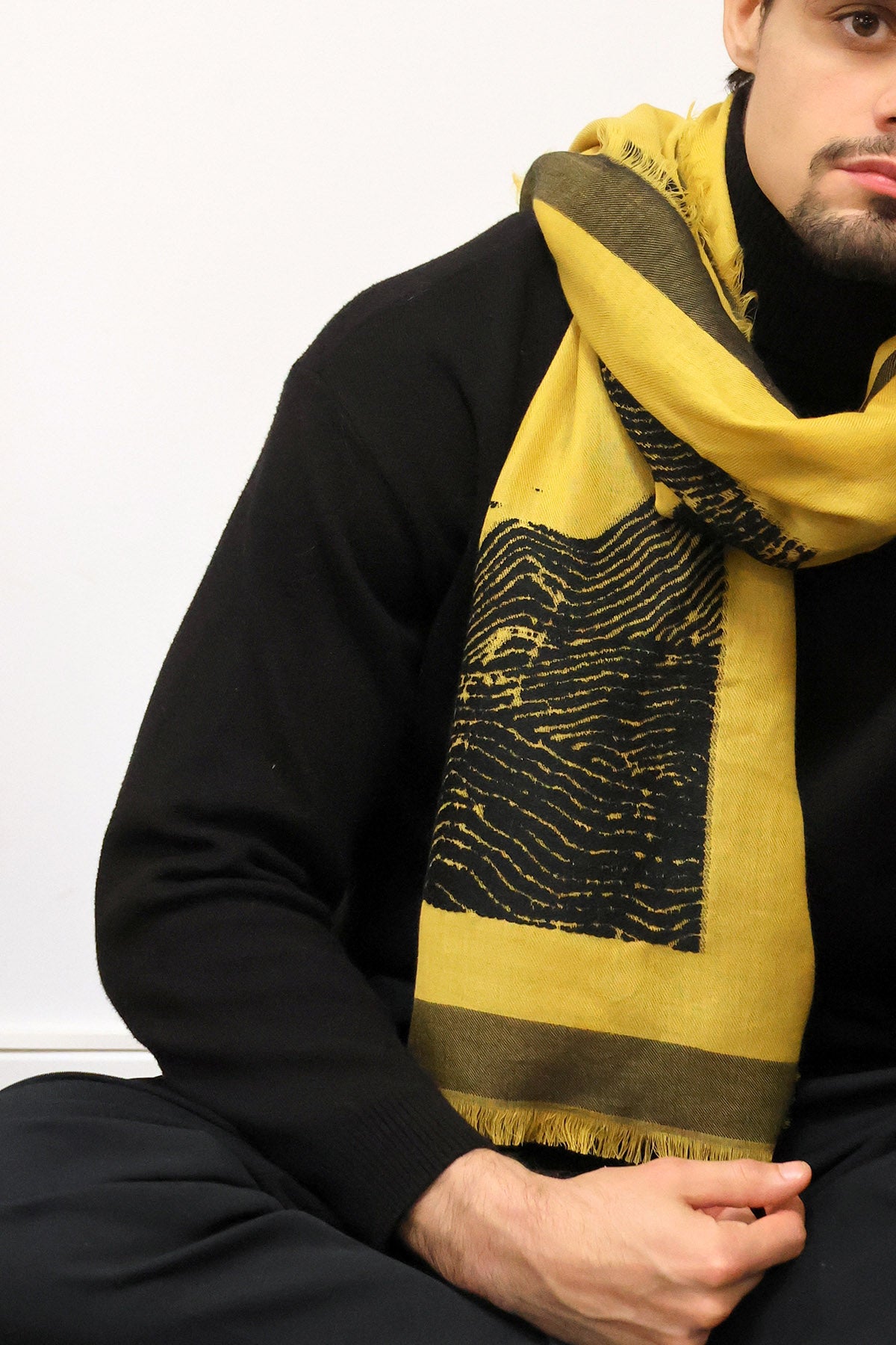 Jaune le coloris du foualrd spencer