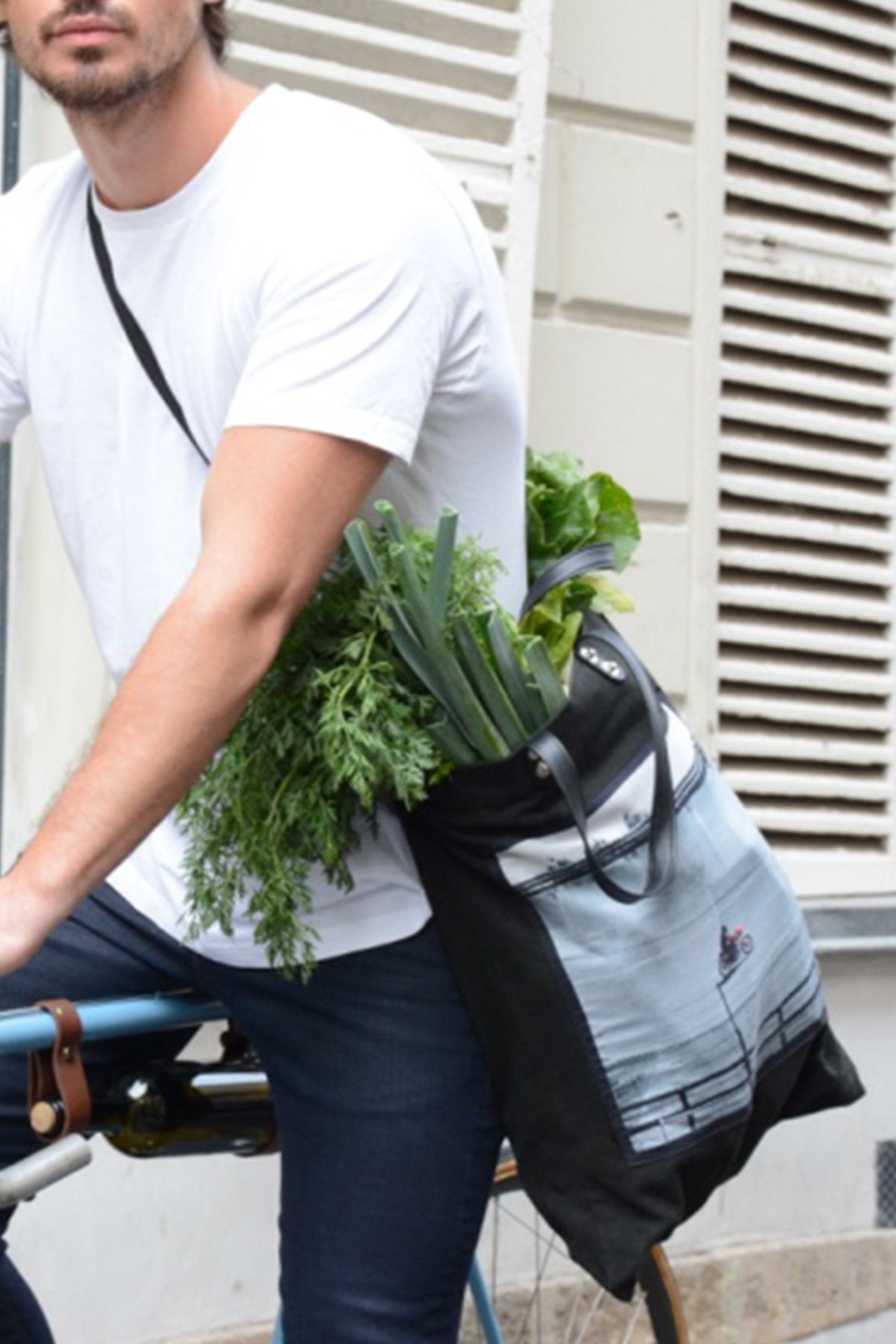 le tote bag poté à l'épaule