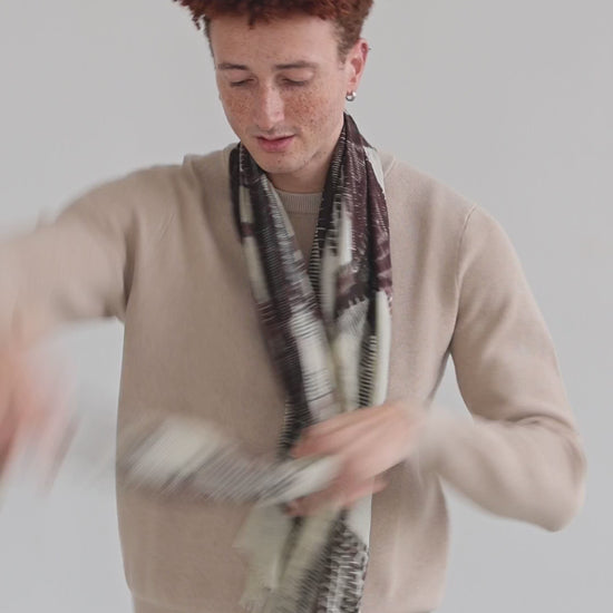 vidéo comment nouer le foulard placide 